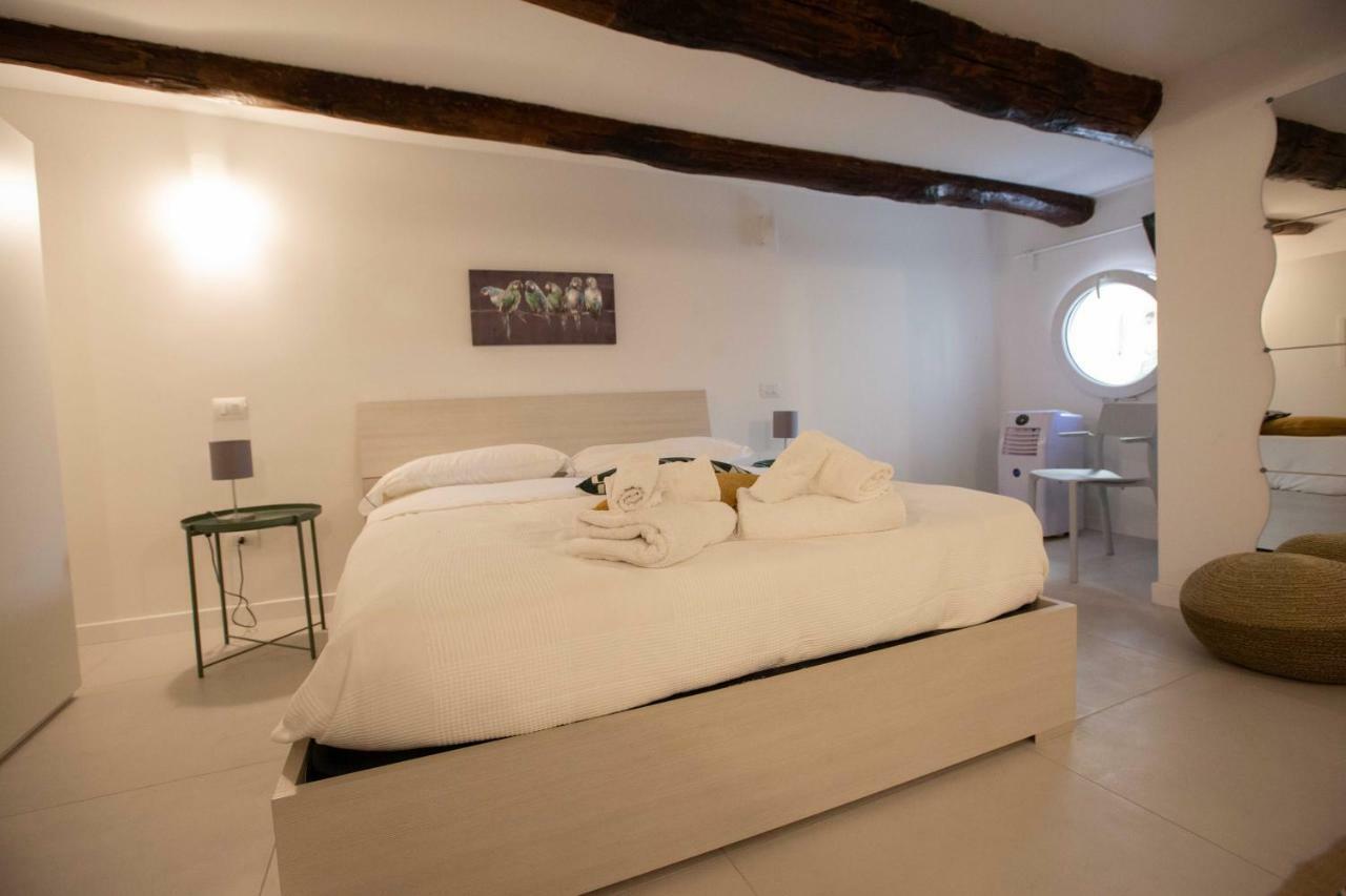 Aparthotel Gradoni 67 By Dimorra Neapel